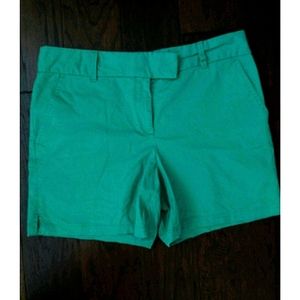 LOFT Vibrant Green Women's Bermudas